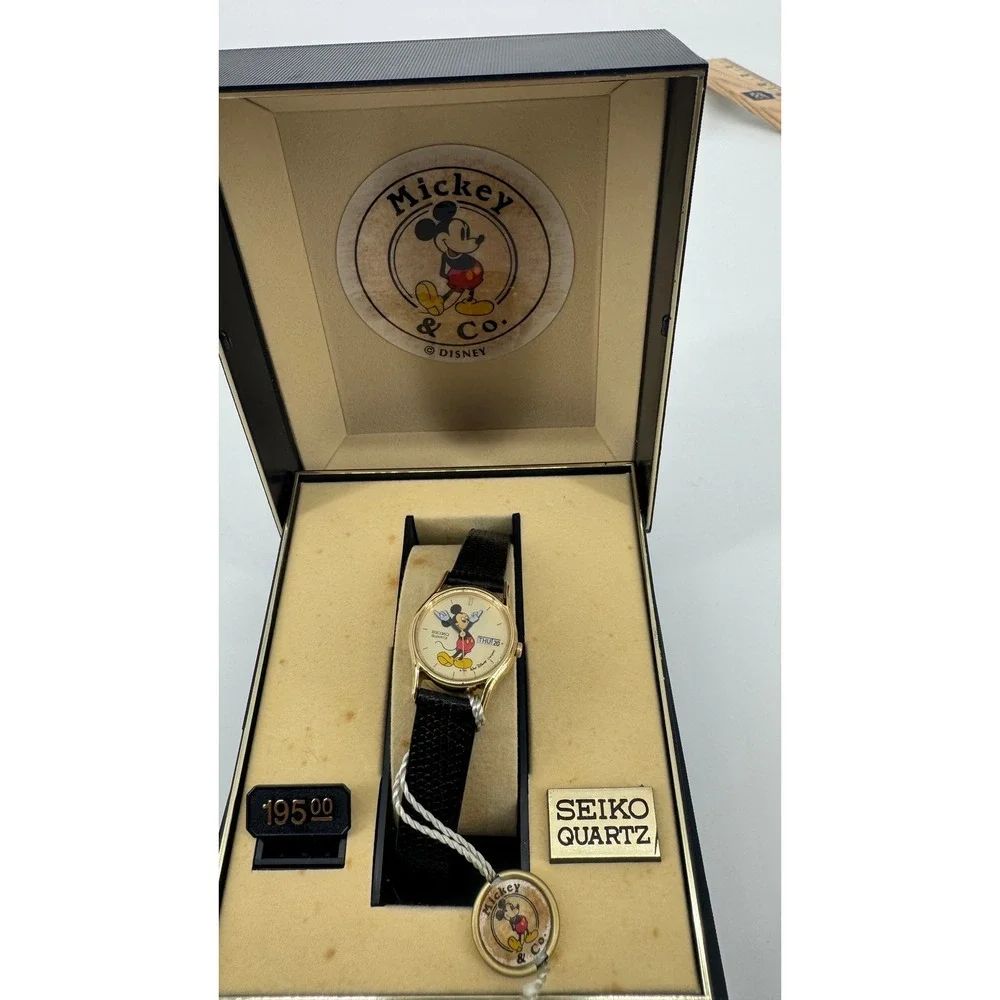 New Seiko Mickey Mouse Watch Womens Gold Leather Vintage Disney 3Y03-0049 Box